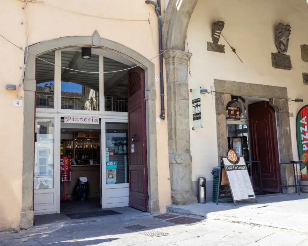 gallo nero ristorante pizzeria cucina cafe le logge castiglion fiorentino